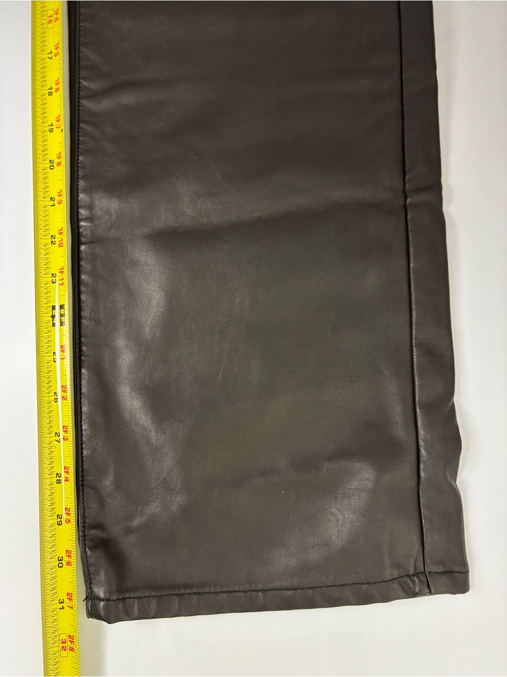 Lioness Top Model Jean in Onyx Faux Leather Size XXS - Picture 15 of 15